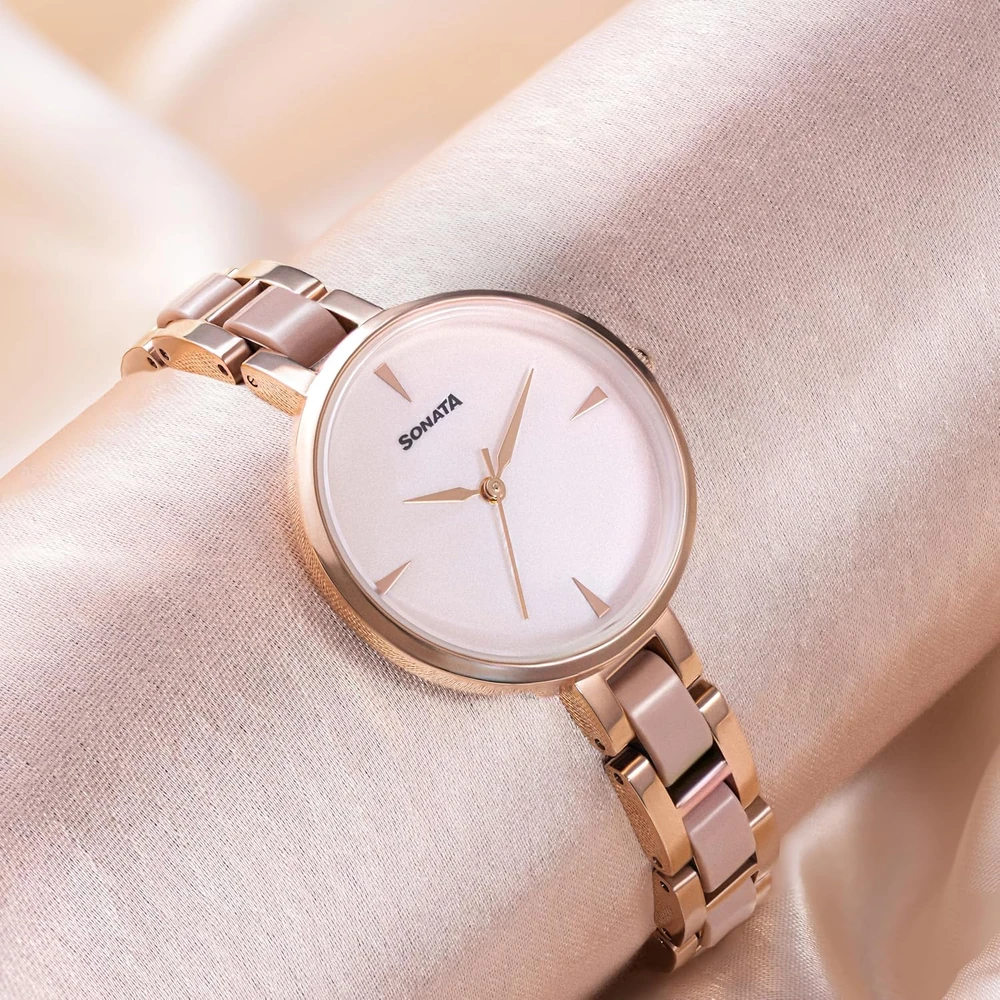 Sonata Quartz Analog Mother of Pearl Dial Two Toned Stainless Steel Strap Watch for Women - Image 2